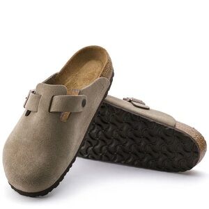 Birkenstock Boston Suede Clog in Taupe size 38 regular